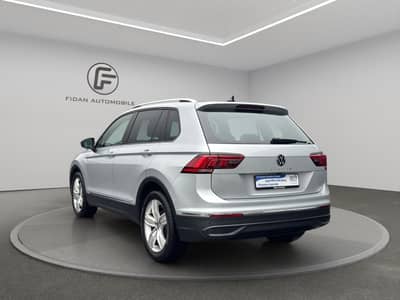 Volkswagen Tiguan Pano*Virtual*AHK*HUD*ACC*Ambiente*App*LED — slika 3