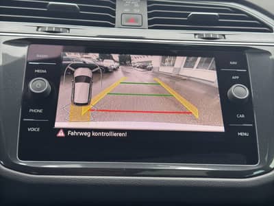 Volkswagen Tiguan Pano*Virtual*AHK*HUD*ACC*Ambiente*App*LED — slika 19