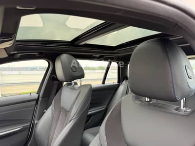 BMW 330d*Tou*SAG*M PAKET*FACELIFT*VIRTU*LED*PANO*AHK — slika 11
