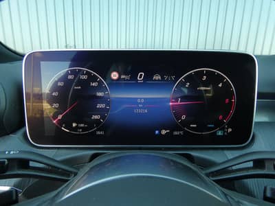 Mercedes-Benz C 300 d T Avantgarde LED Navi Distronic HiFi 18" — slika 14