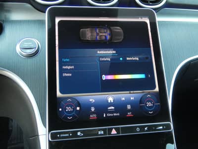 Mercedes-Benz C 300 d T Avantgarde LED Navi Distronic HiFi 18" — slika 10