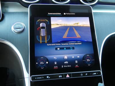 Mercedes-Benz C 300 d T Avantgarde LED Navi Distronic HiFi 18" — slika 11