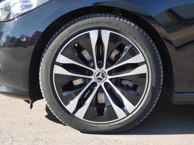 Mercedes-Benz C 300 d T Avantgarde LED Navi Distronic HiFi 18" — slika 25