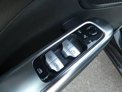 Mercedes-Benz C 300 d T Avantgarde LED Navi Distronic HiFi 18" — slika 20