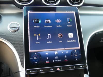 Mercedes-Benz C 200 d T Avantgarde Distronic LED Navi 1-Hand — slika 12