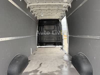 Volkswagen Crafter 35TDI*MAXI-HOCH-LANG*KLIMA*KAMERA*TEMPOM — slika 18