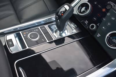 Land Rover Range Rover Sport HSE P400 Dynamic Stealt Black — slika 25