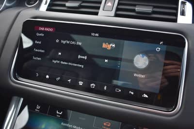 Land Rover Range Rover Sport HSE P400 Dynamic Stealt Black — slika 29