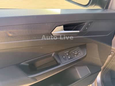 Volkswagen Caddy 2.0 TDI Kombi*MOVE*PANORAMA*XENON*KAMERA — slika 19