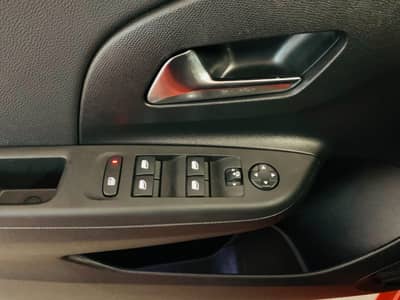 Opel Corsa F Elegance°Apple-Car°LED°KAMERA°SHZ°PDC° — slika 15
