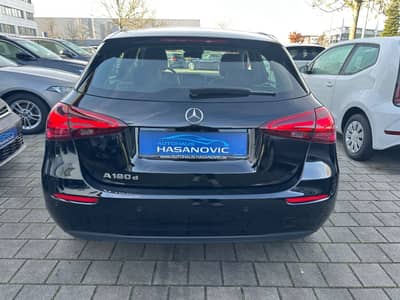 Mercedes-Benz A 180 d — slika 10
