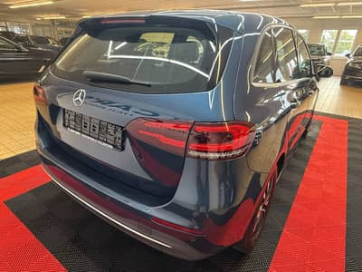 Mercedes-Benz B 200 d Avantgarde/Navi/LED/Kamera/Leder/TOP — slika 8