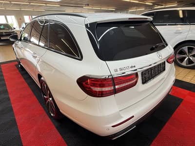 Mercedes-Benz E 300 E T-Modell Avantgarde/Navi/Kamera/LED/TOP — slika 10
