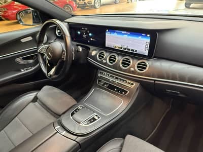 Mercedes-Benz E 300 E T-Modell Avantgarde/Navi/Kamera/LED/TOP — slika 14