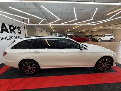 Mercedes-Benz E 300 E T-Modell Avantgarde/Navi/Kamera/LED/TOP — slika 6