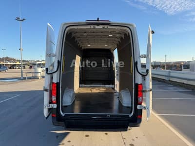 Volkswagen Crafter 35TDI*MAXI-HOCH-LANG*KLIMA*KAMERA*TEMPOM — slika 24