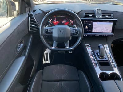 DS Automobiles DS7 E-Tense 300 kW Performance Line + 4x4 — slika 9