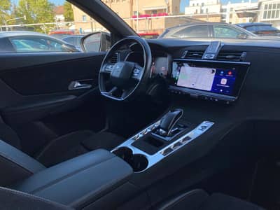 DS Automobiles DS7 E-Tense 300 kW Performance Line + 4x4 — slika 13