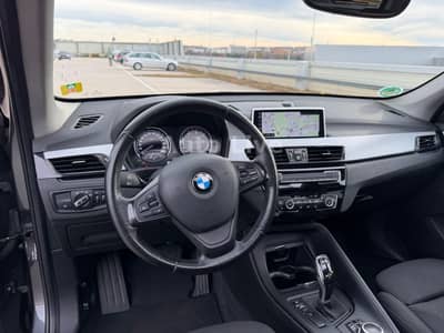 BMW X1 sDrive 20 d*AUTOMATIK*SPORT*PANO*NAVI*LED*AHK — slika 16