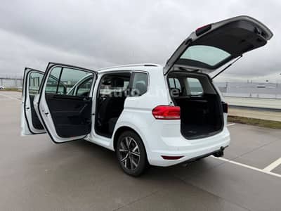 Volkswagen Touran 2.0 TDI*DSG*VIRTU*PAN*NAVI*LED*AHK*KEYLGO — slika 24