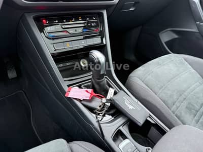 Volkswagen Touran 2.0 TDI*DSG*VIRTU*PAN*NAVI*LED*AHK*KEYLGO — slika 20