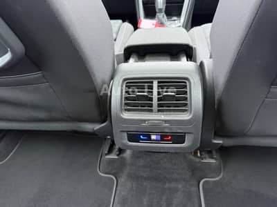 Volkswagen Touran 2.0 TDI*DSG*VIRTU*PAN*NAVI*LED*AHK*KEYLGO — slika 23