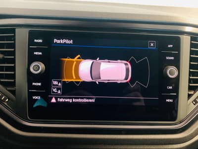 Volkswagen T-Roc°Apple-Car°AHK°PDC°SHZ°ACC° — slika 8