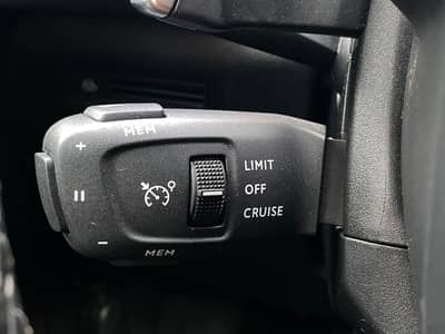 DS Automobiles DS3 Crossback Grand Chic Nav/LED/CarPlay/SH/Kam — slika 7