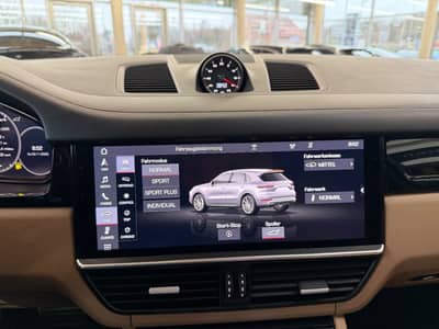 Porsche Cayenne Turbo Sport-Chrono Matrix-LED 18-WEGE — slika 20
