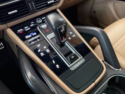 Porsche Cayenne Turbo Sport-Chrono Matrix-LED 18-WEGE — slika 21
