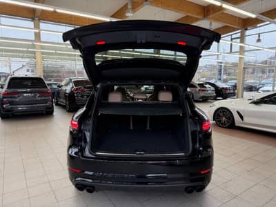 Porsche Cayenne Turbo Sport-Chrono Matrix-LED 18-WEGE — slika 10