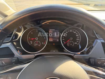 Volkswagen Touran 2.0 TDI*DSG*PANO*NAVI*LED*KAMERA*AHK*ACC* — slika 9