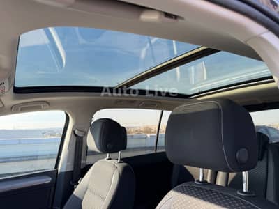 Volkswagen Touran 2.0 TDI*DSG*PANO*NAVI*LED*KAMERA*AHK*ACC* — slika 13