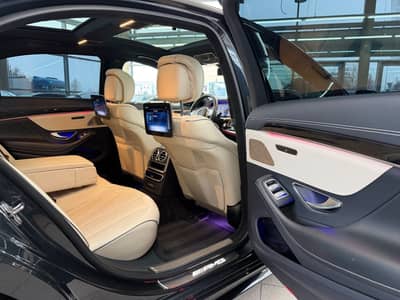 Mercedes-Benz S 63 AMG S 4Matic+ L AMG Drivers Paket — slika 22