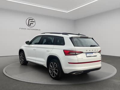 Skoda Kodiaq RS 4x4 7 Sitz*Pano*Virtual*AHK*STHZ*Memo* — slika 3