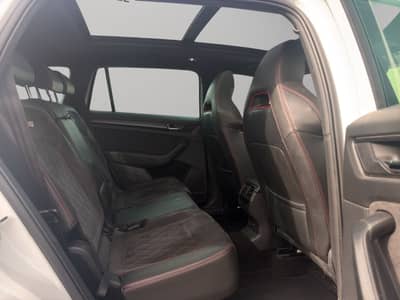 Skoda Kodiaq RS 4x4 7 Sitz*Pano*Virtual*AHK*STHZ*Memo* — slika 16