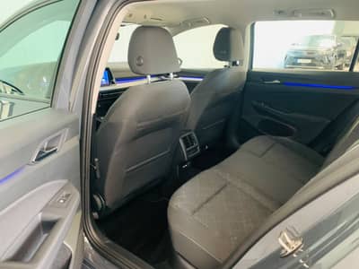 Volkswagen Golf VIII Variant Life°AMBIENT°SHZ°8xbereift — slika 21