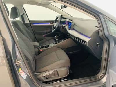 Volkswagen Golf VIII Variant Life°AMBIENT°SHZ°8xbereift — slika 18