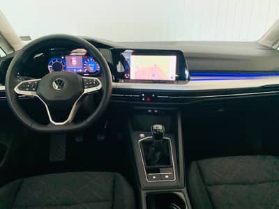 Volkswagen Golf VIII Variant Life°AMBIENT°SHZ°8xbereift — slika 20
