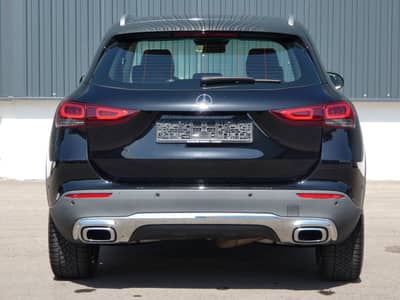 Mercedes-Benz GLA 200 d DCT 1-Hand MBeam Distronic Kamera 18" — slika 31