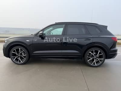Volkswagen Touareg 3.0 TDI*R LINE*BlackS*PAN*MATRI*LUFT*VOL — slika 2
