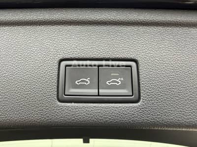 Volkswagen Touareg 3.0 TDI*R LINE*BlackS*PAN*MATRI*LUFT*VOL — slika 33