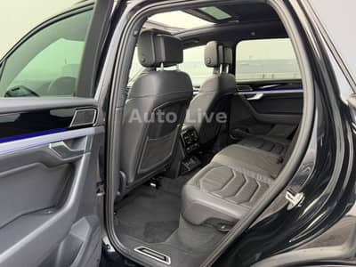 Volkswagen Touareg 3.0 TDI*R LINE*BlackS*PAN*MATRI*LUFT*VOL — slika 23