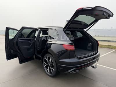 Volkswagen Touareg 3.0 TDI*R LINE*BlackS*PAN*MATRI*LUFT*VOL — slika 34