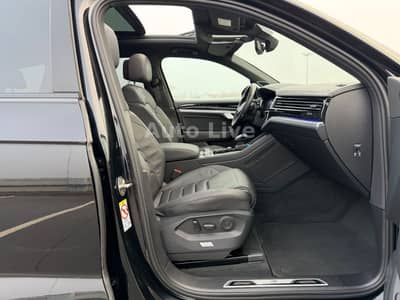 Volkswagen Touareg 3.0 TDI*R LINE*BlackS*PAN*MATRI*LUFT*VOL — slika 15