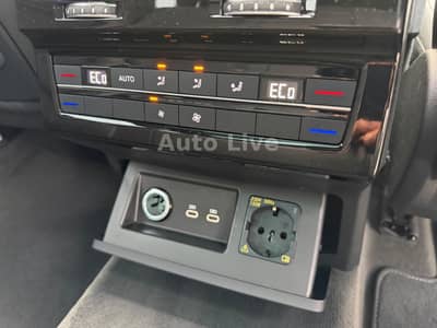 Volkswagen Touareg 3.0 TDI*R LINE*BlackS*PAN*MATRI*LUFT*VOL — slika 16