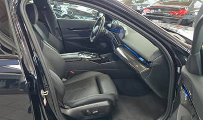 BMW 520 d xDrive M Sport Pro 360KAM H&K ACC LASER — slika 17