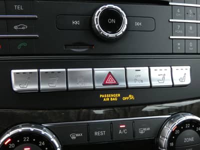 Mercedes-Benz SL 400 AMG-Line 1-Hand SAGA Deutsches Fahrzeug — slika 14