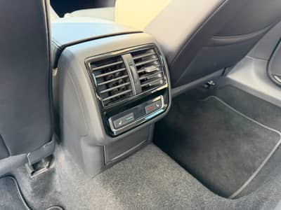 Volkswagen Arteon 2.0 TDI Elegance PANO HEADUP CAM STHZ AHK — slika 10