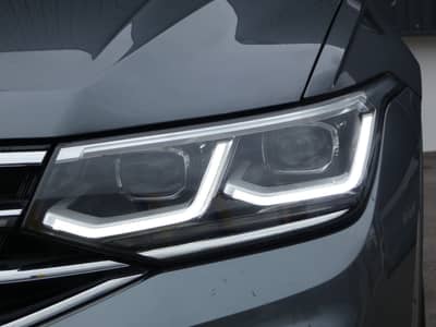 Volkswagen Tiguan Allspace 2.0 TDI DSG HUD ACC AHK PANO 360 — slika 33
